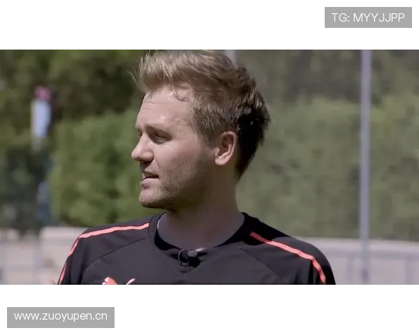 格列兹曼：回顾其在现代足球中十号位的表现和艺术风格