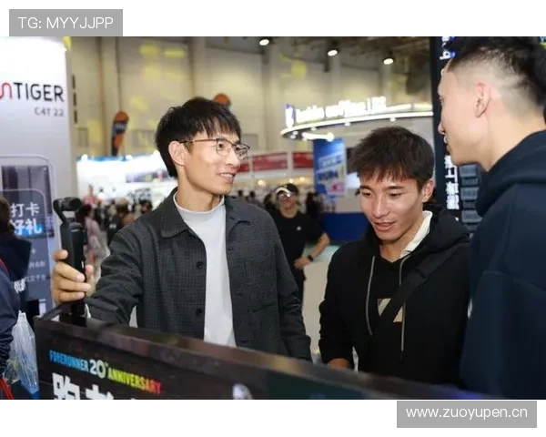 吴向东居然连早餐都豪掷千元？这生活谁顶得住啊！